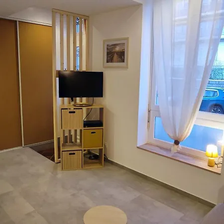 Appartement La Roche Sur Yon Exterior photo