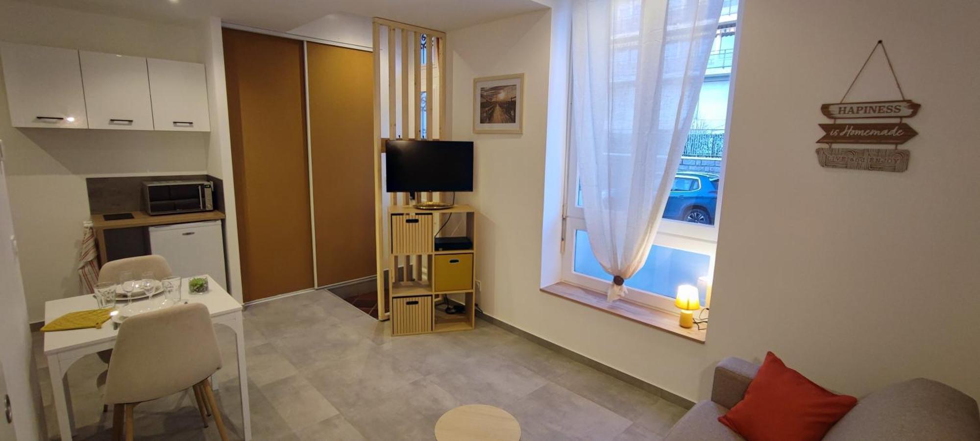 Sur Yon Apartment